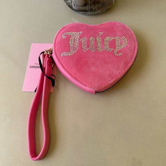 Juicy Couture Pink Lemonade Velour Heart Shape Zip Around Wallet/Wristlet - Picture 5 of 5
